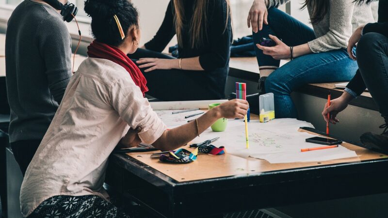 Acheter une Voiture pour un Étudiant : Ce qu’il Faut Savoir