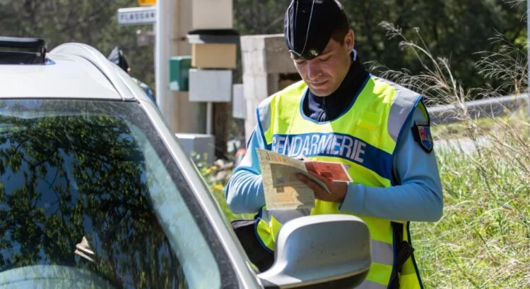 Bientôt une « suspension courte » du permis de conduire ?