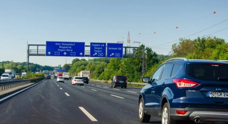 Autoroutes : la limitation de vitesse à 150 km/h bientôt réalité ?