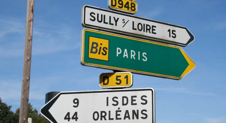 À l’âge de 7 ans, il trouve une erreur sur un panneau de signalisation !