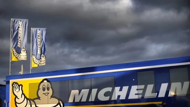 Comment Michelin, fleuron de l’industrie française, en est arrivé à fermer autant d’usines ?